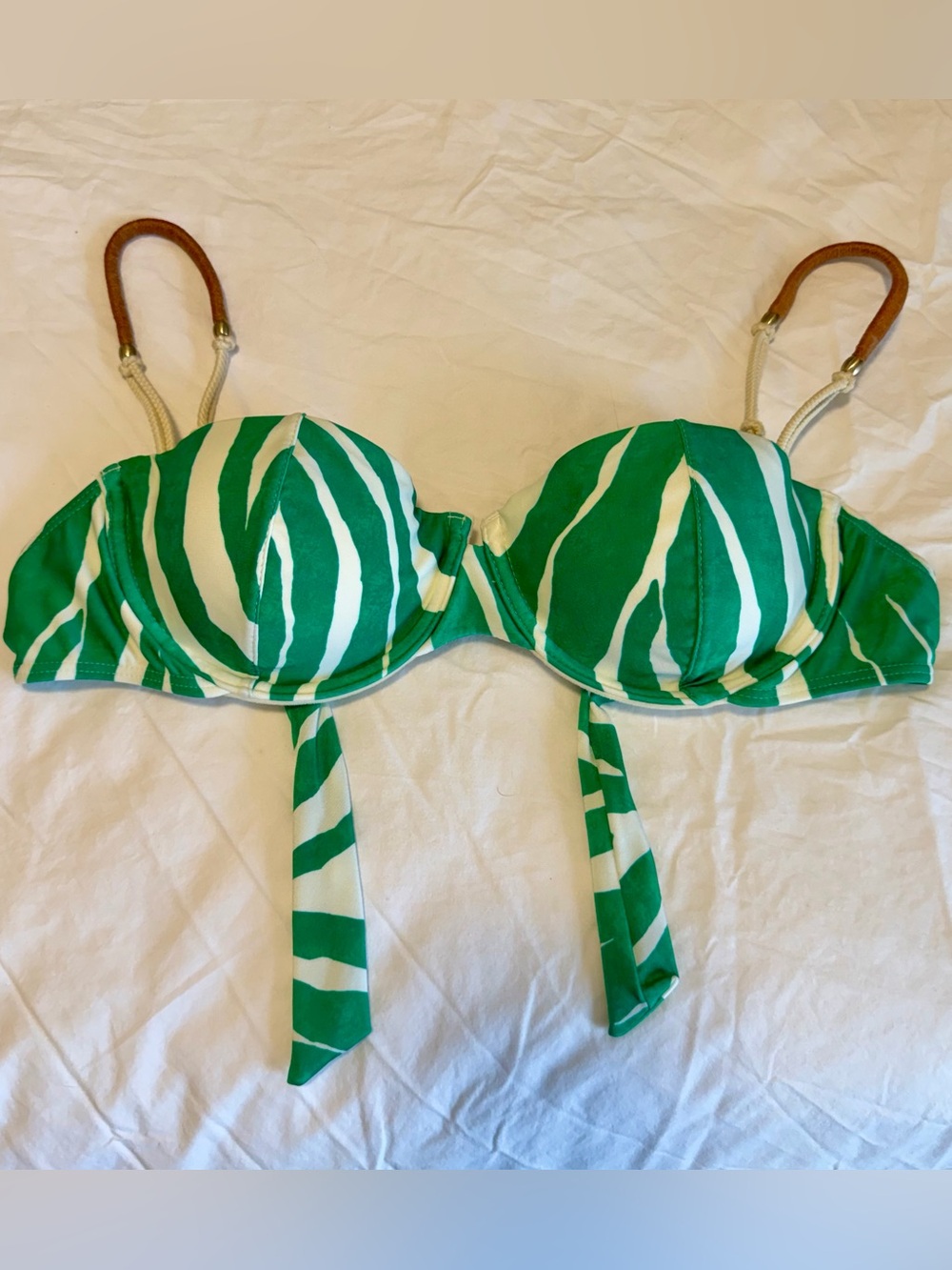 VIX White and Green Underwire Women’s Swim Top